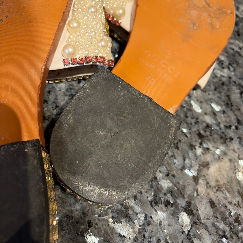 Gucci Lupe Pearl Crystal Slide Sandals Size 40 Bejeweled Pearls Stones - Picture 13 of 15